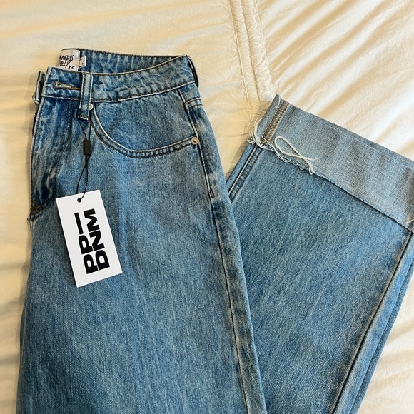 Princess Polly straight leg jeans - Picture 2 of 5